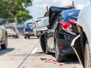 Unser Team im Bereich Unfallwagen Ankauf Emsland steht jederzeit für dich zur Verfügung. Ein Auto nach einem Unfall. Das Fahrzeug hat einen Totalschaden und ist nicht mehr fahrtüchtig.